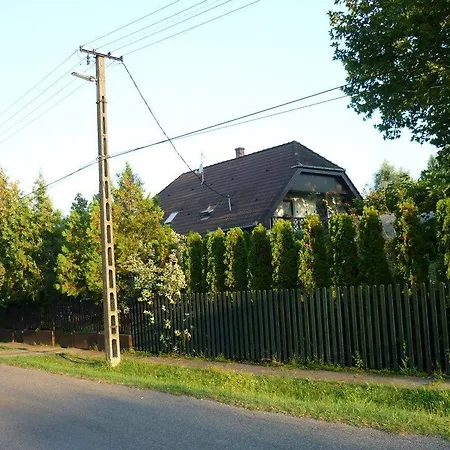ádám