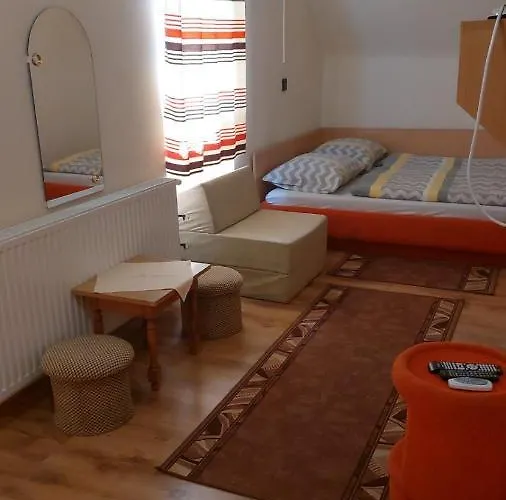 ádám
